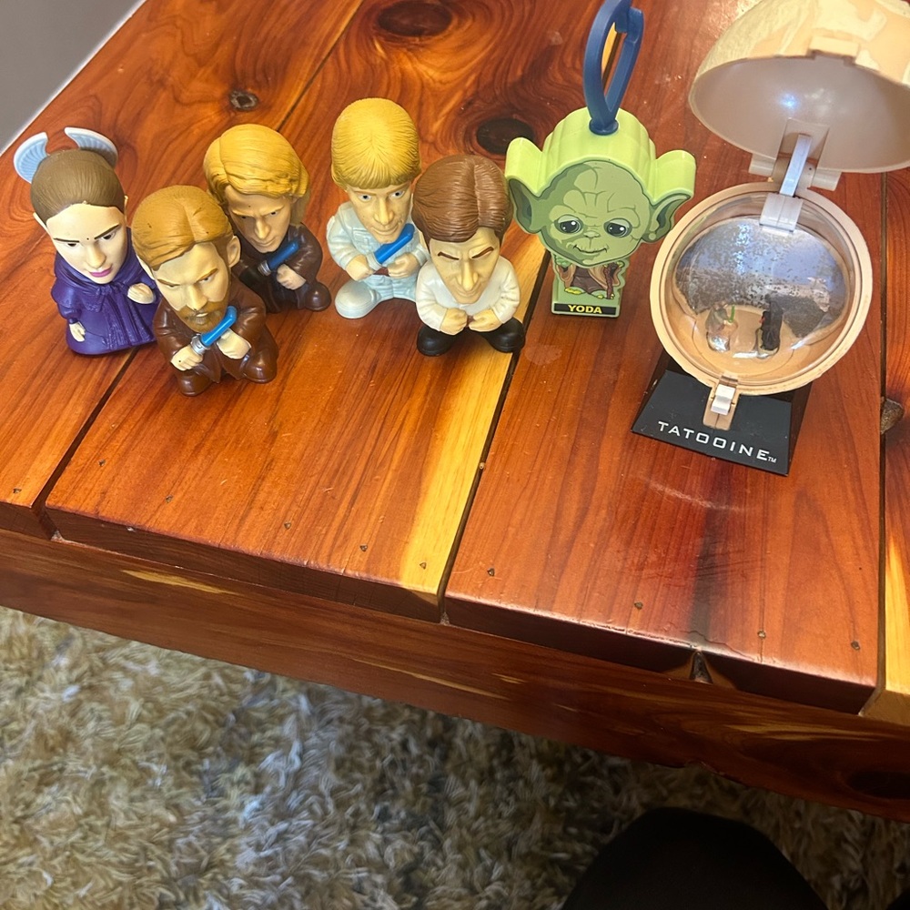 7- 2005 Burger King/ McDonald’s Star Wars Toys